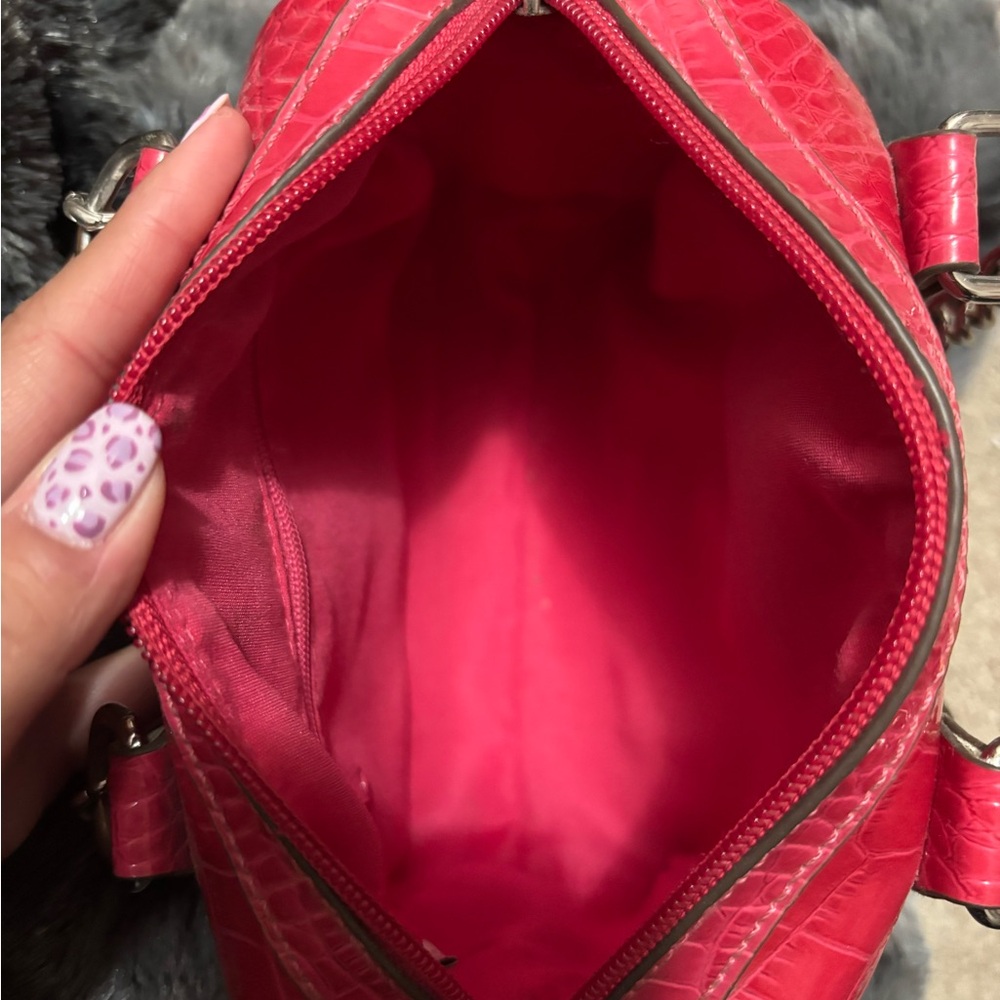 Red Croc-Embossed Handbag - Picture 5 of 5